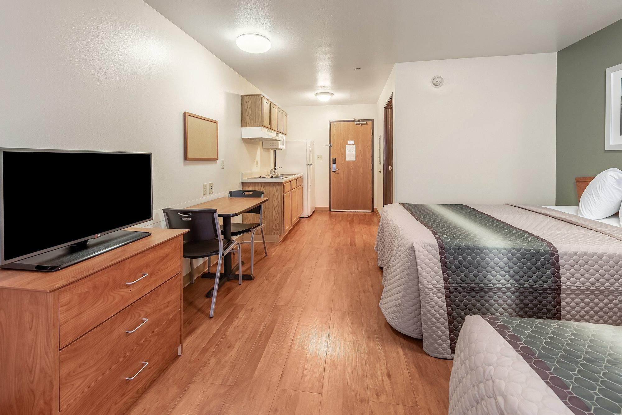Hometowne Studios By Red Roof Columbus Bagian luar foto